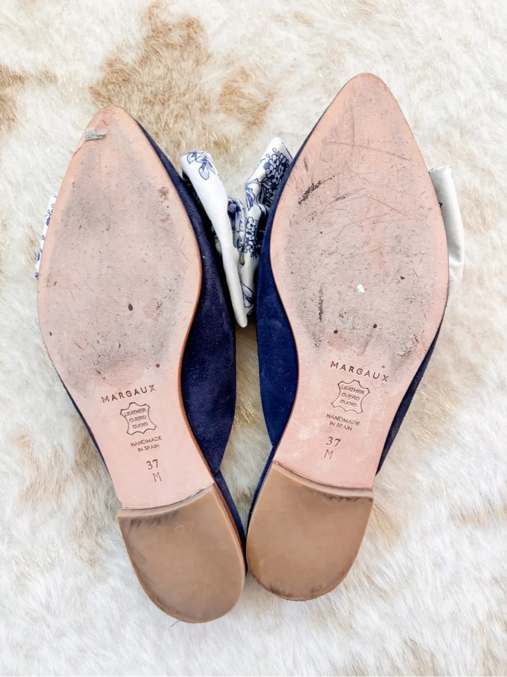Margaux x Gal Meets Glam Navy Pointed Backless Mules with Blue-White Floral Bow - Picture 6 of 6